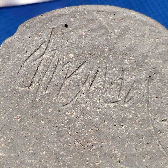 Signed Studio Pottery 5.75" Tall Vase 3.75" Diameter Tan with White Brown Blue - Picture 8 of 10
